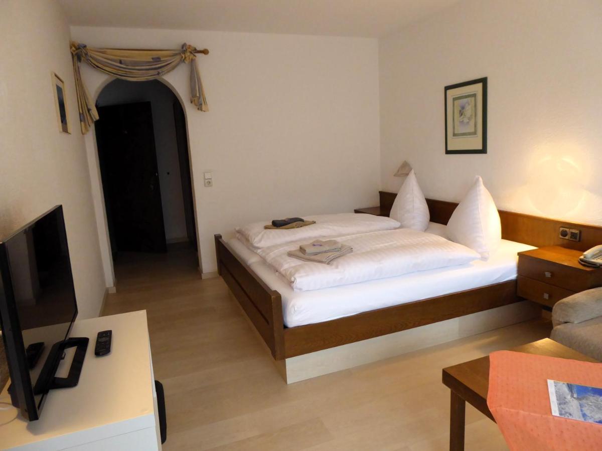 Pension Gasthof Zum Lamm บีชอฟสไฮม์ อัน แดร์เริน ภายนอก รูปภาพ