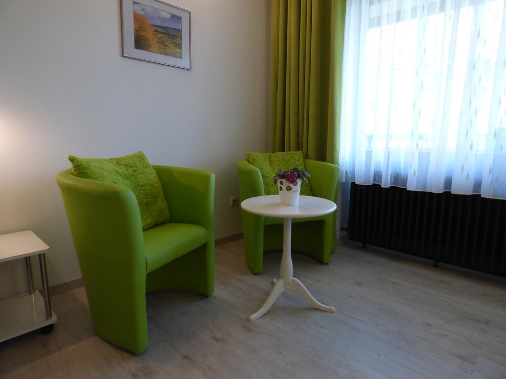 Pension Gasthof Zum Lamm บีชอฟสไฮม์ อัน แดร์เริน ภายนอก รูปภาพ