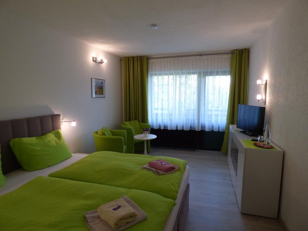 Pension Gasthof Zum Lamm บีชอฟสไฮม์ อัน แดร์เริน ภายนอก รูปภาพ